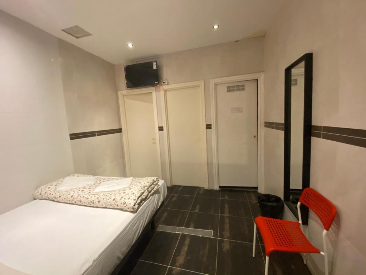 ברצלונה Hostal Granvia 628 מראה חיצוני תמונה