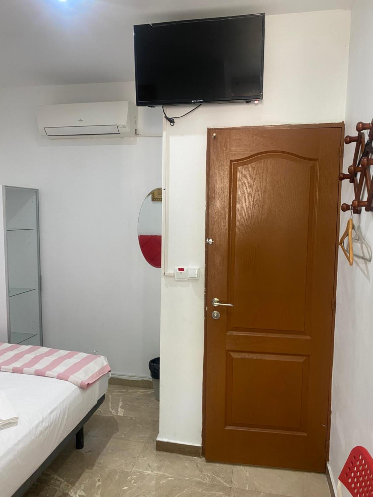 ברצלונה Hostal Granvia 628 מראה חיצוני תמונה