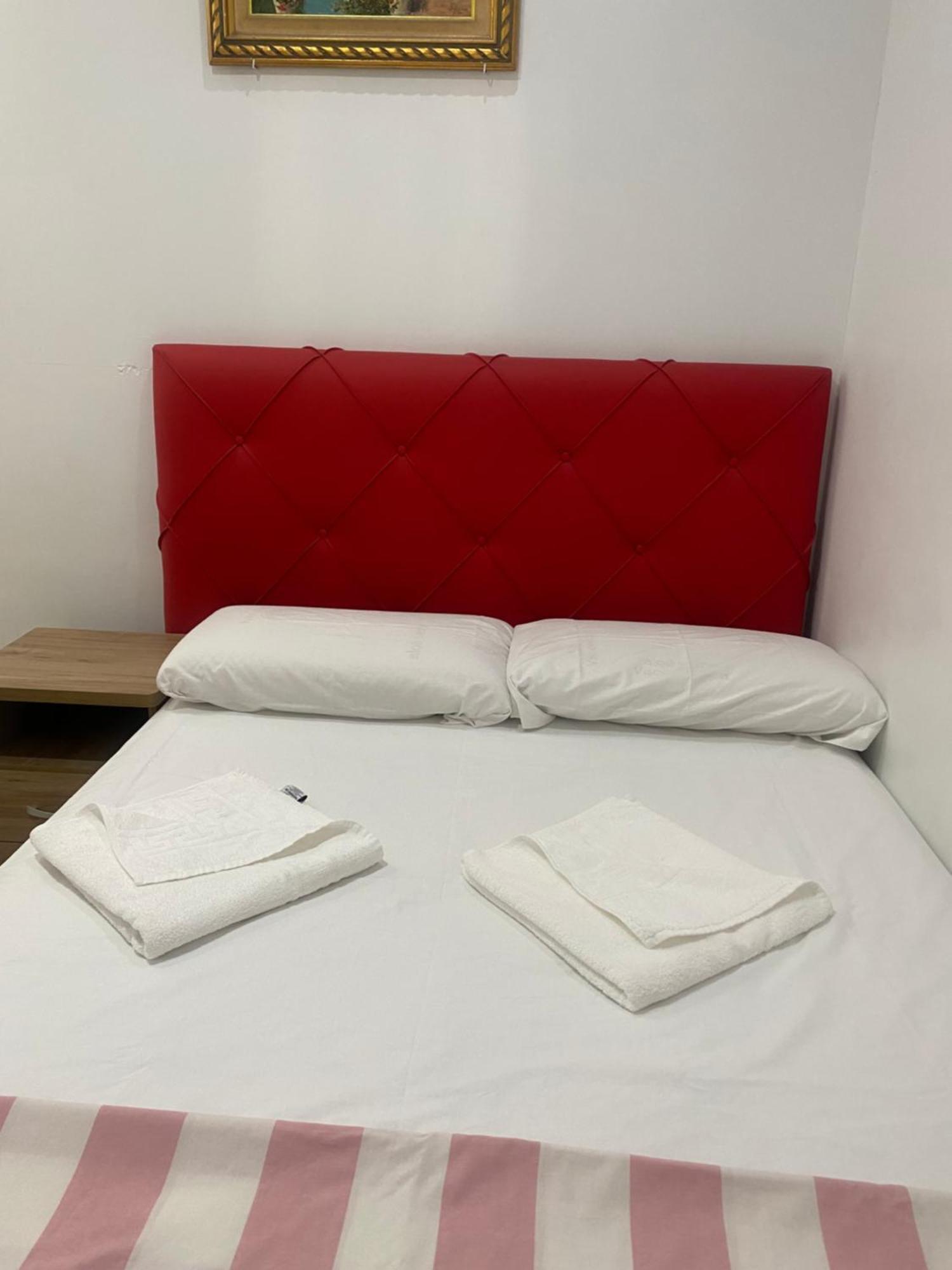 ברצלונה Hostal Granvia 628 מראה חיצוני תמונה