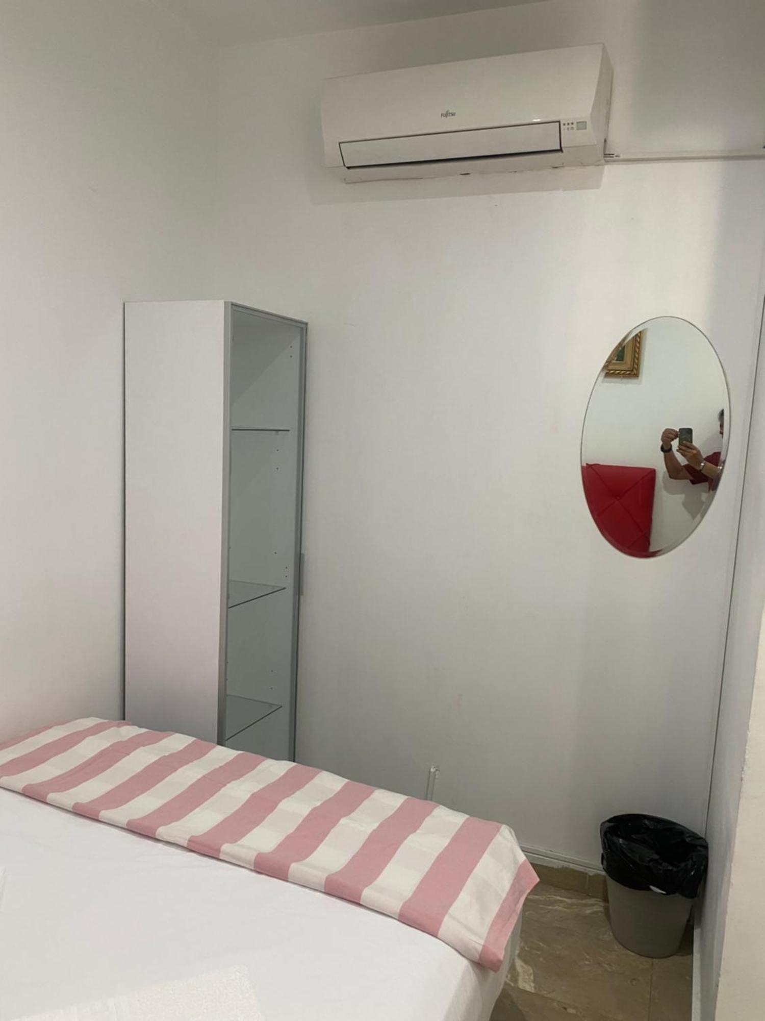 ברצלונה Hostal Granvia 628 מראה חיצוני תמונה