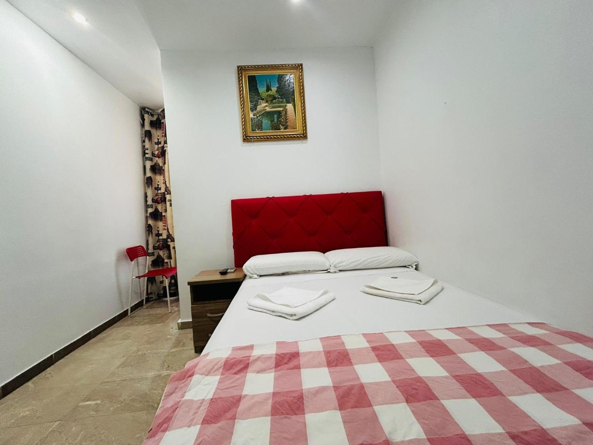 ברצלונה Hostal Granvia 628 מראה חיצוני תמונה